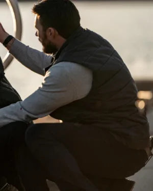 Alarum 2025 Scott Eastwood Black Vest Max Jackets