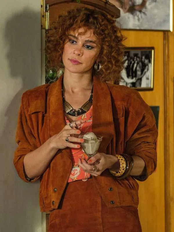 Bella Dayne Girl You Know It’s True 2024 Brown Leather Jacket Bella Dayne Girl You Know It’s True 2024 Brown Leather Jacket Max Jackets