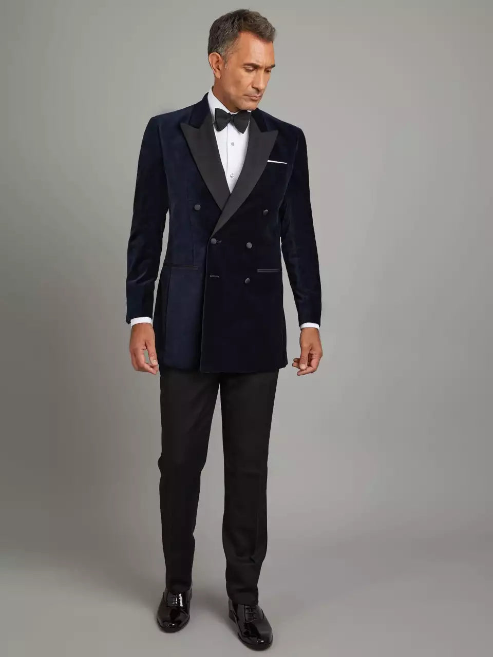 Mens Peak Lapel Double-Breasted Blue Velvet Tuxedo
