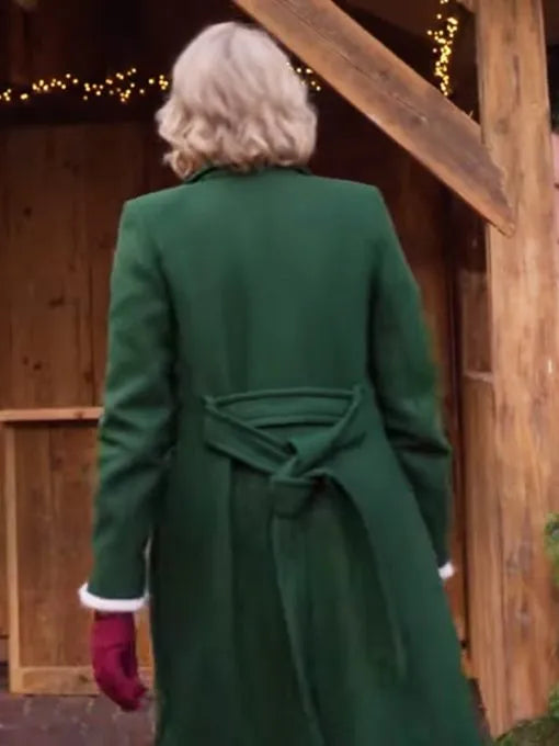 A Heidelberg Holiday 2023 Ginna Claire Mason Green Coat Max Jackets