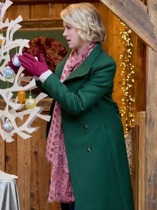 A Heidelberg Holiday 2023 Ginna Claire Mason Green Coat Max Jackets