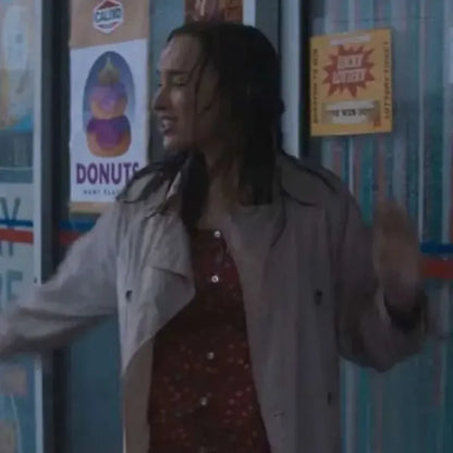 Phoebe Dynevor Thrash 2026 Coat