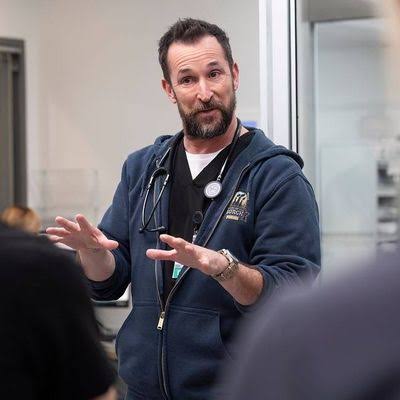 Noah Wyle The Pitt TV Show 2025 Jacket Max Jackets